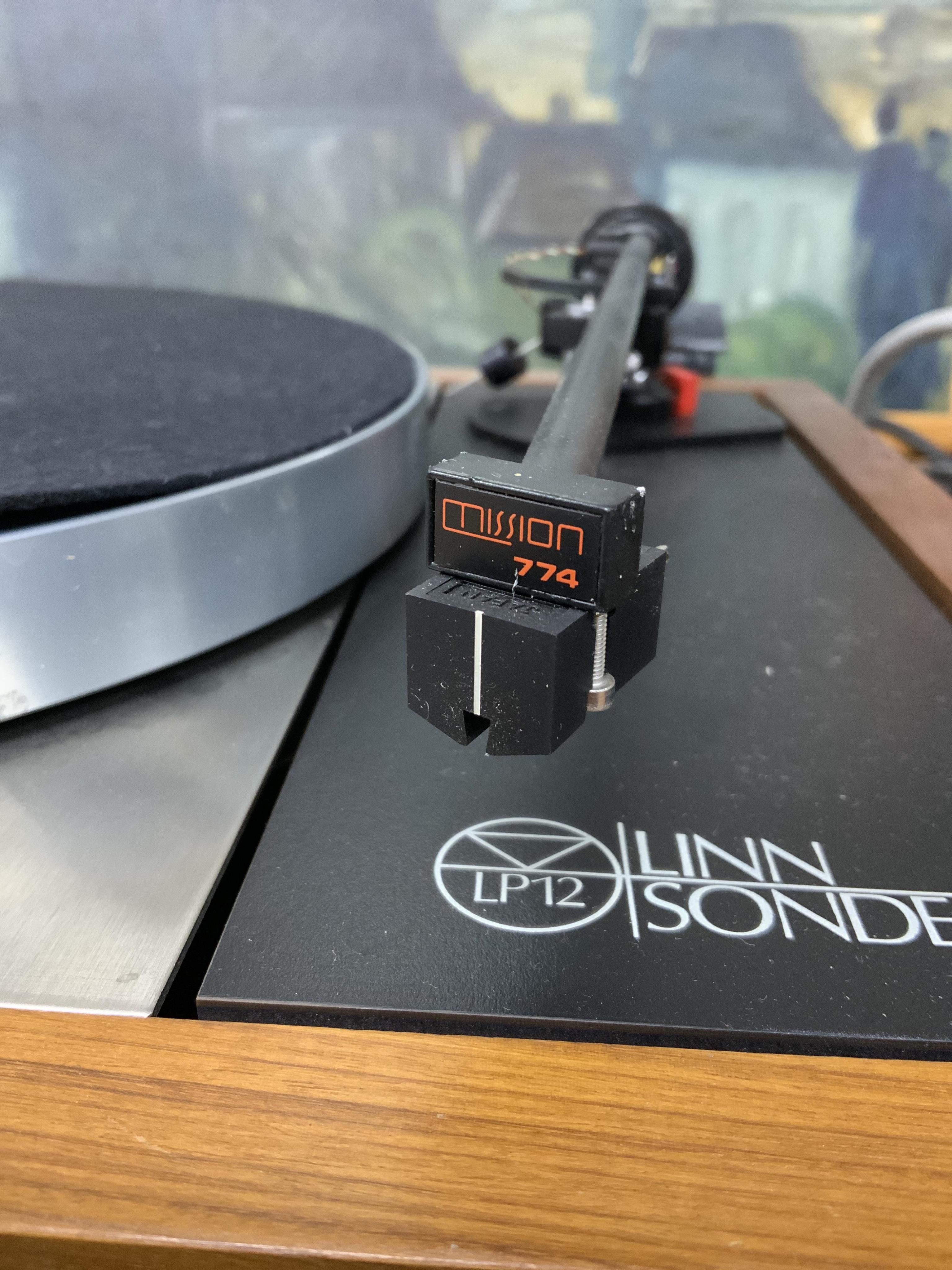 A Linn Sondek LP12 hi-fi transcription turntable record player, serial number 26201
